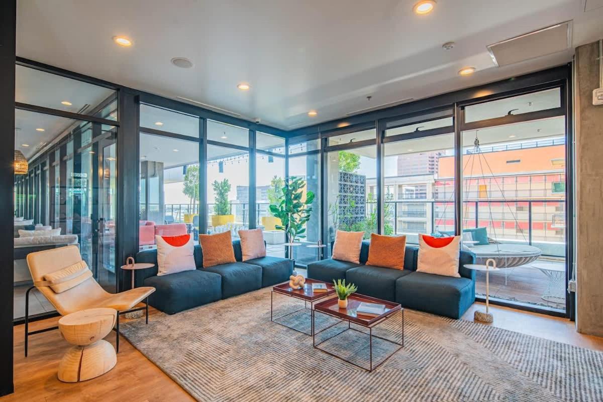 Detailed 2Bd, Highrise Dt, Pool, Gym, Parking, Sleeps 8 Apartamento Phoenix Exterior foto