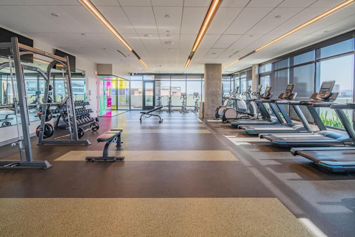 Detailed 2Bd, Highrise Dt, Pool, Gym, Parking, Sleeps 8 Apartamento Phoenix Exterior foto