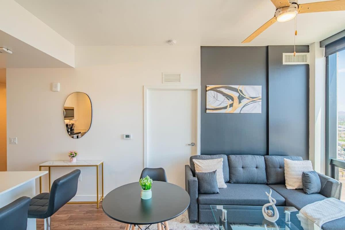 Detailed 2Bd, Highrise Dt, Pool, Gym, Parking, Sleeps 8 Apartamento Phoenix Exterior foto